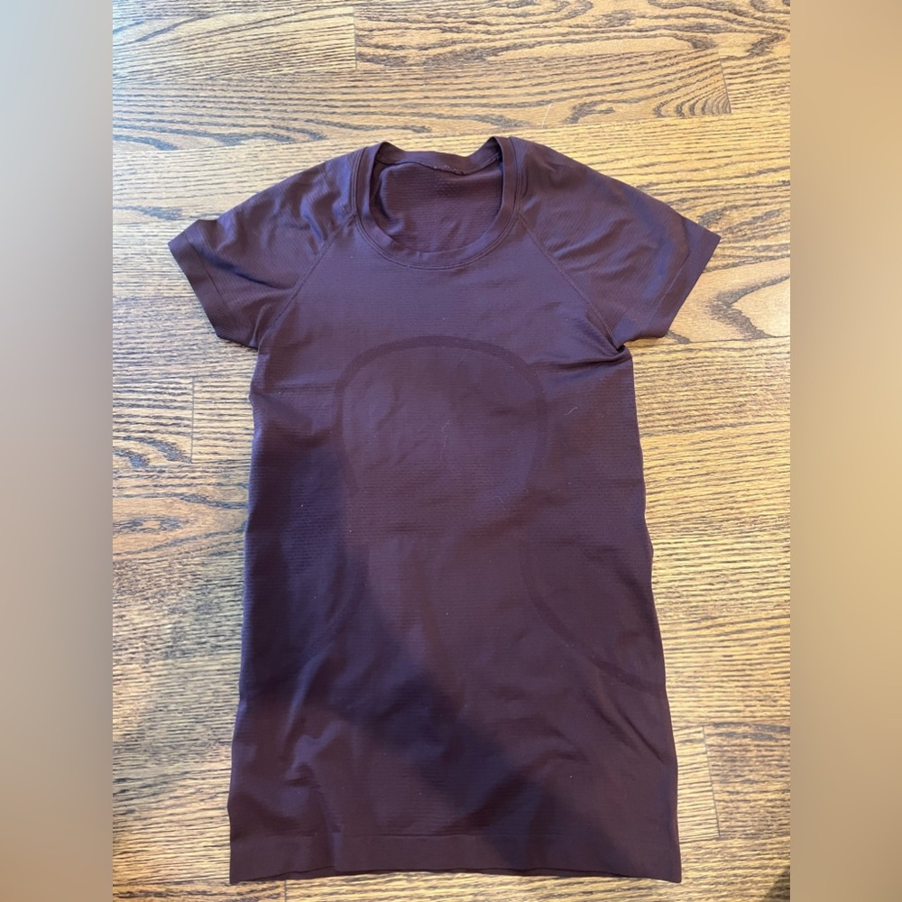 Lululemon swiftly tech shirt
